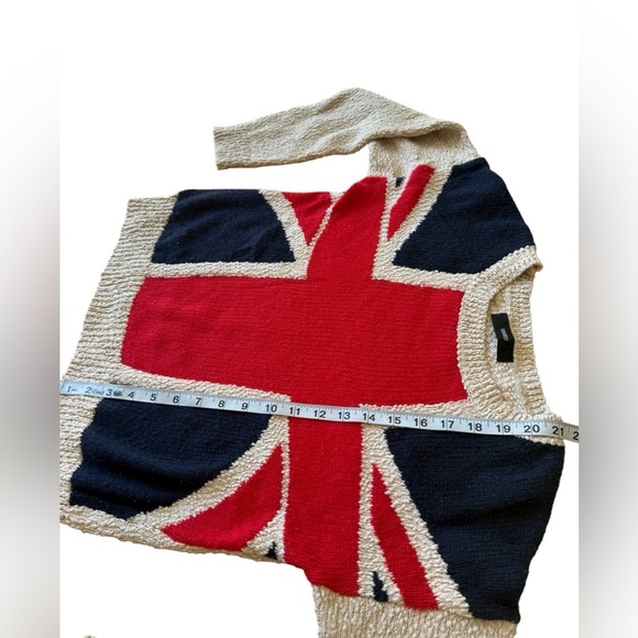 Forever 21 United Kingdom flag knit pullover crew neck sweater size extra small - Picture 6 of 6